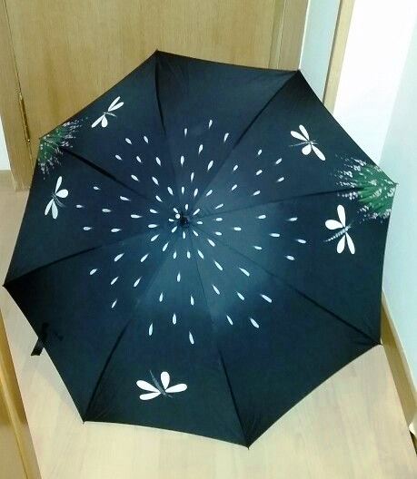 چتر با طرح سنجاقک